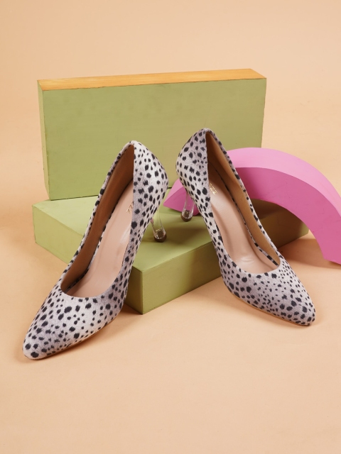

Rubeezz Women White Printed Partywear Pumps