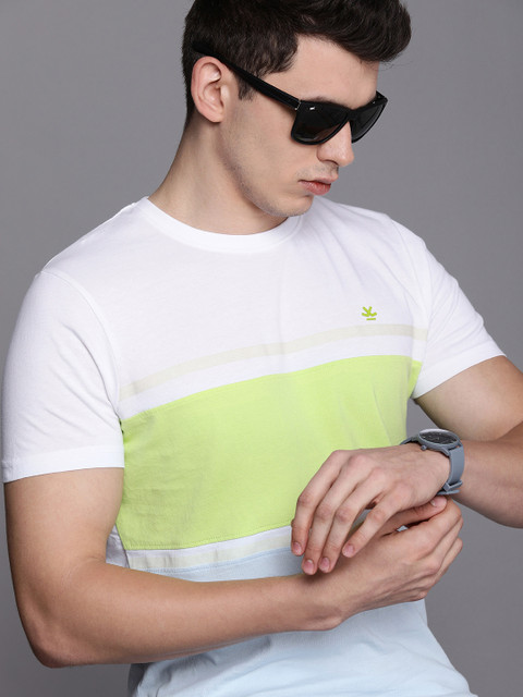 

WROGN Men White & Green Colourblocked Pure Cotton T-shirt