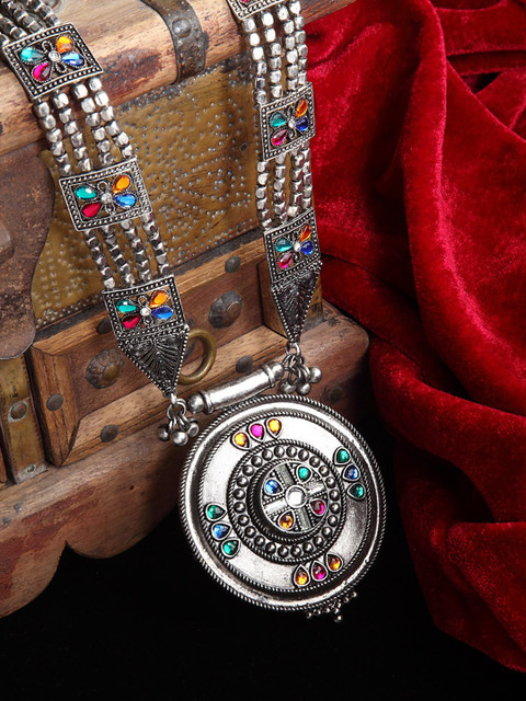 

Moedbuille Silver-Toned & Blue Brass Silver-Plated Oxidised Necklace