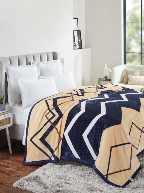 

Trident Navy Blue & Cream-Coloured AC Room 280 GSM Single Bed Blanket