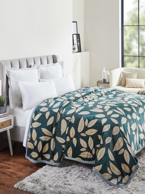 

Trident Teal & Beige Floral AC Room 300 GSM Single Bed Blanket