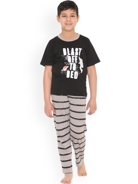 

Kanvin Boys Black & Grey Printed Pure Cotton Night suit