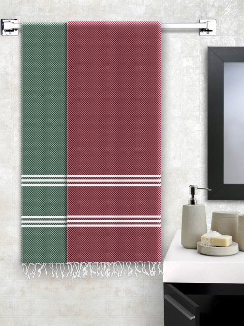 

Story@home Set Of 2 Green & Magenta Printed Pure Cotton 200 GSM Bath Towels