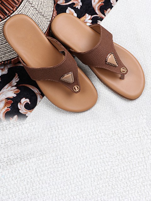 

THE WHITE POLE Women Brown T-Strap Flats