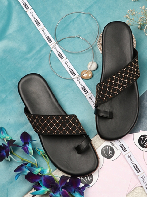 

THE WHITE POLE Women Black & Gold-Toned Embellished Leather Ethnic One Toe Flats