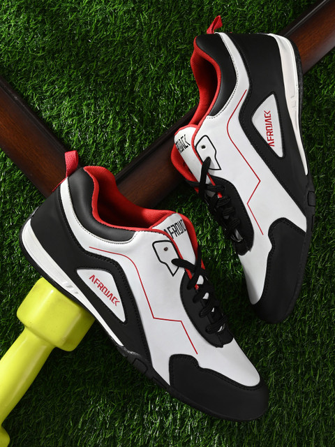 

AfroJack Men Black & White Colourblocked Sneakers