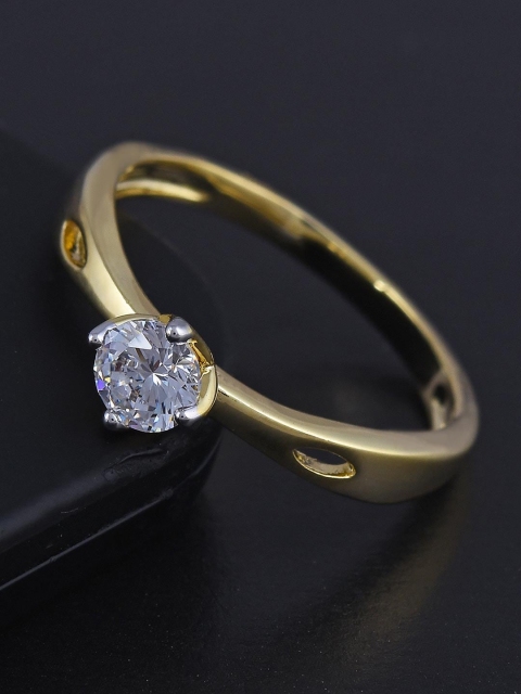 

Tistabene Gold-Plated White Stone-Studded Finger Ring