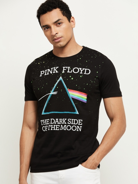 

max Men Black Typography Printed Applique T-shirt
