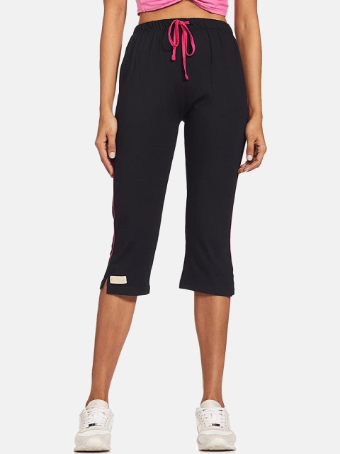 

IVOC Women Black Skinny Fit Pure Cotton Capris
