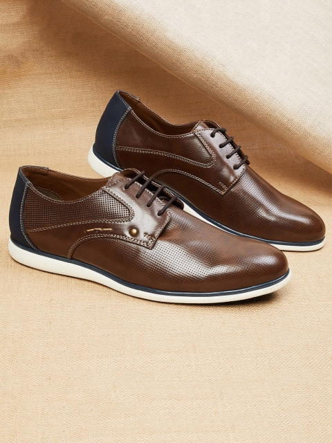 

max Men Brown Textured PU Derbys