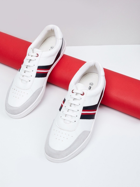 

max Men White Striped PU Sneakers