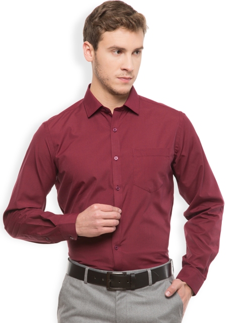 

Mark Taylor Men Maroon Slim Fit Formal Shirt