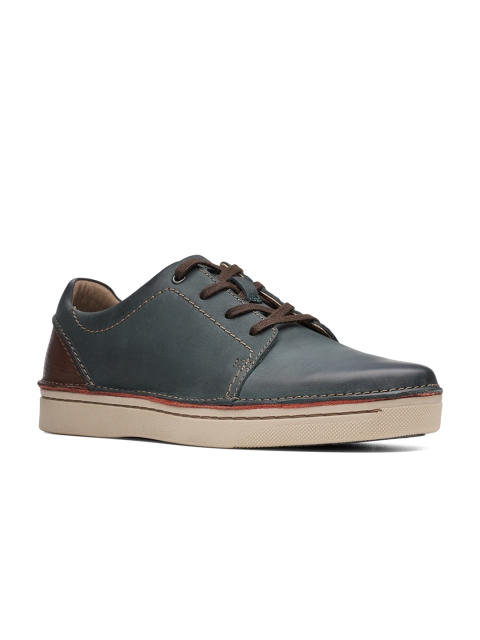 

Clarks Men Blue Leather Sneakers