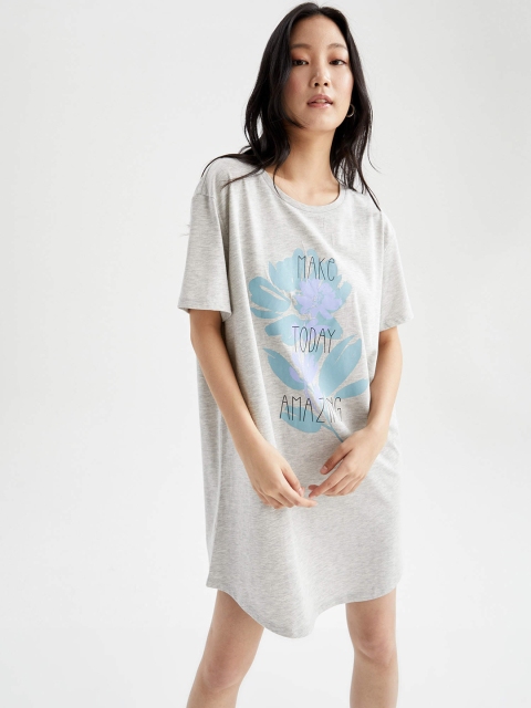 

DeFacto Grey Melange Typography Printed Nightdress