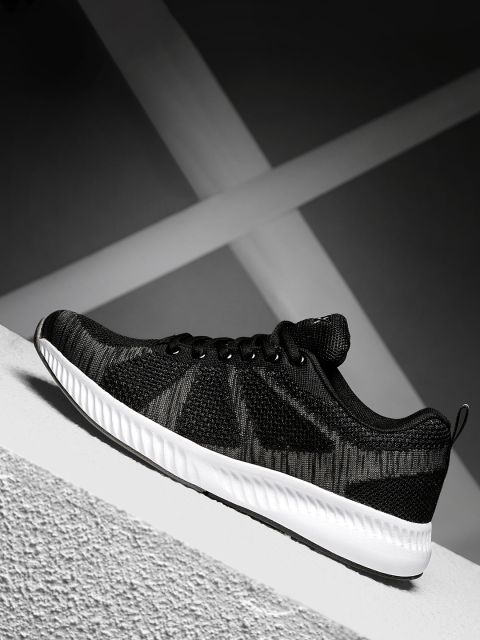 

HRX by Hrithik Roshan Men Black Street Run Running Shoes