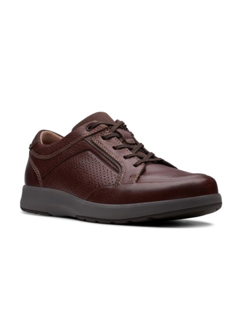 

Clarks Men Brown Perforations Leather Sneakers