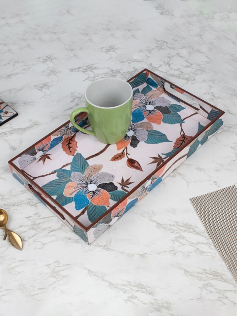 

MARKET99 Blue & White Printed Wooden Serving Tray