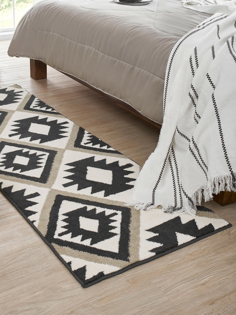 

Trident Black Geometric 3155 GSM Floor Runner