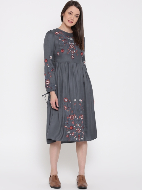 

Vero Moda Women Blue Embroidered Fit & Flare Dress