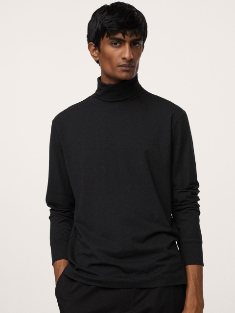 

MANGO MAN Black Solid High Neck T-shirt