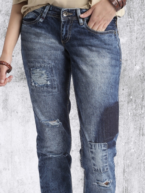 

Roadster Women Blue Boyfriend Fit Mid Rise Mildly Distressed Jeans