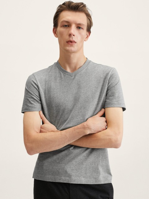 

MANGO MAN Men Grey Melange V-Neck Slim Fit T-shirt