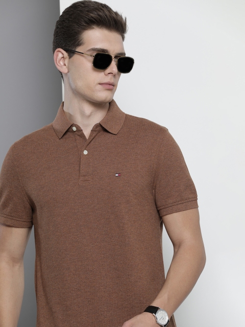 

Tommy Hilfiger Men Brown Solid Polo Collar T-shirt