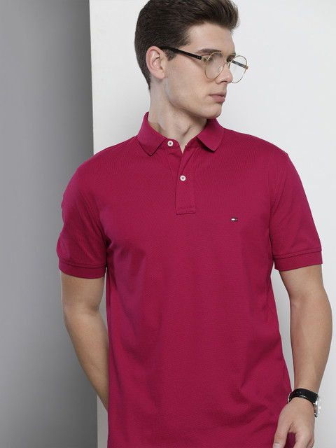 

Tommy Hilfiger Men Magenta Solid Polo Collar T-shirt