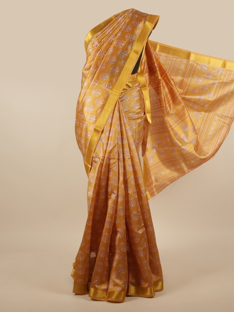 

Pothys Gold-Toned & White Floral Printed Zari Saree