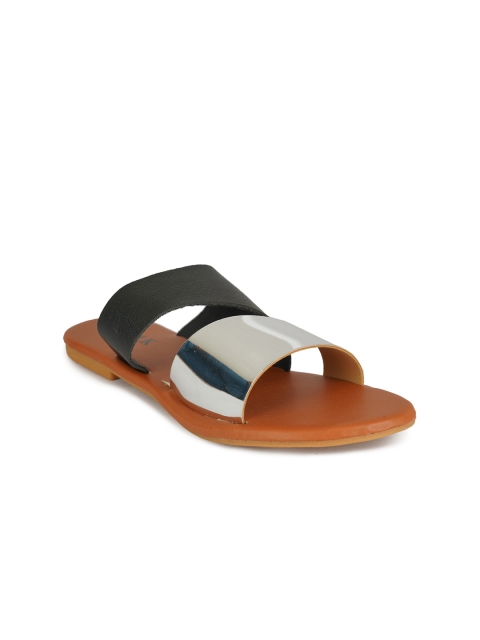 

STALK Woman Black & Tan Open Toe Flats