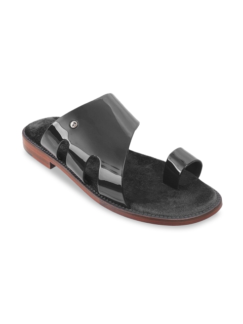 

Metro Men Black Leather Comfort Sandals