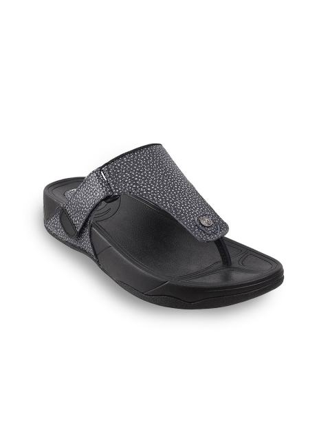 

Metro Men Black & White Printed Leather Comfort Sandals