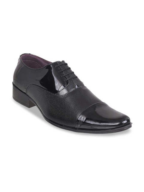 

Mochi Men Black Textured Leather Formal Derbys