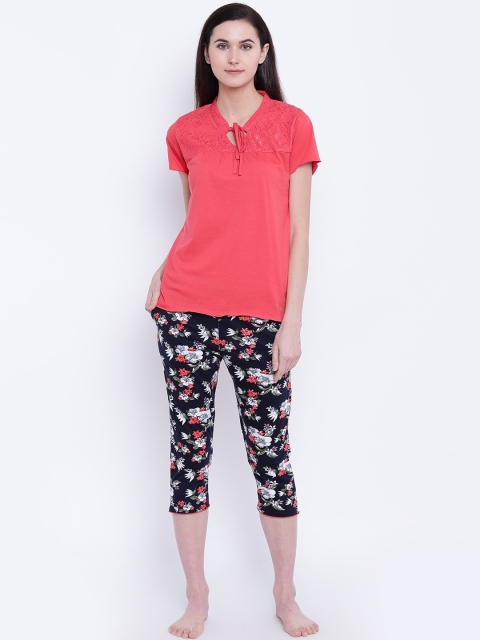 

Kanvin Women Red & Black Pure Cotton Night suit