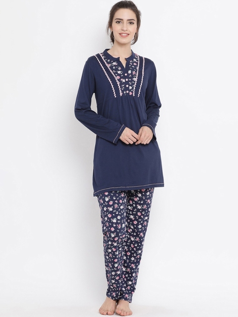

Kanvin Women Navy Blue & Pink Printed Night Suit