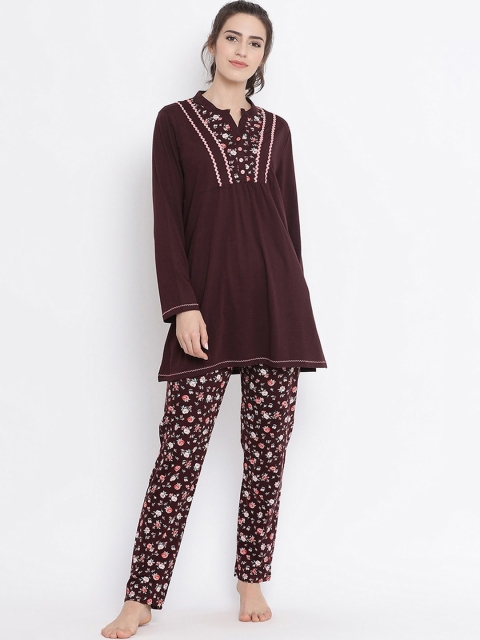 

Kanvin Women Brown & White Printed Night suit