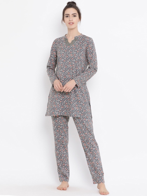 

Kanvin Women Grey & Red Floral Printed Night Suit