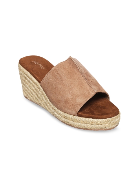 

Metro Beige Wedge Sandals