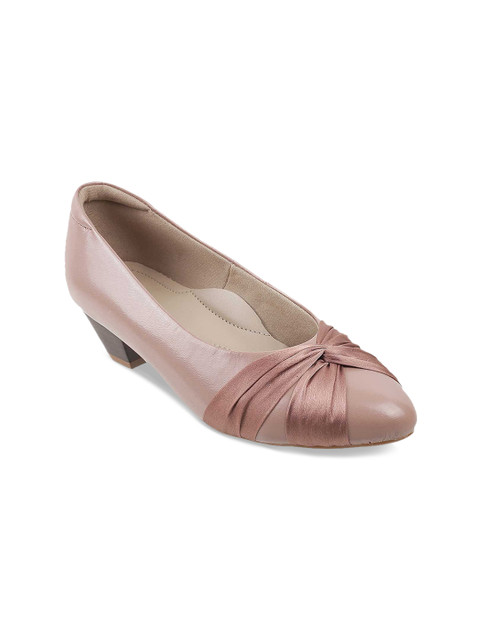 

Metro Women Peach Block Pumps With Bow Design