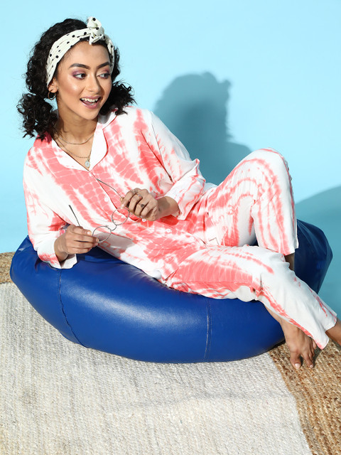 

Claura Classic White Abstract Tie and Dye Printed Night Suit