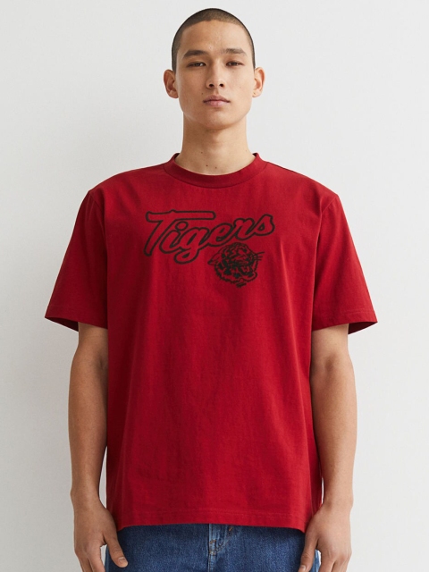 

H&M Men Red Printed Cotton T-shirt
