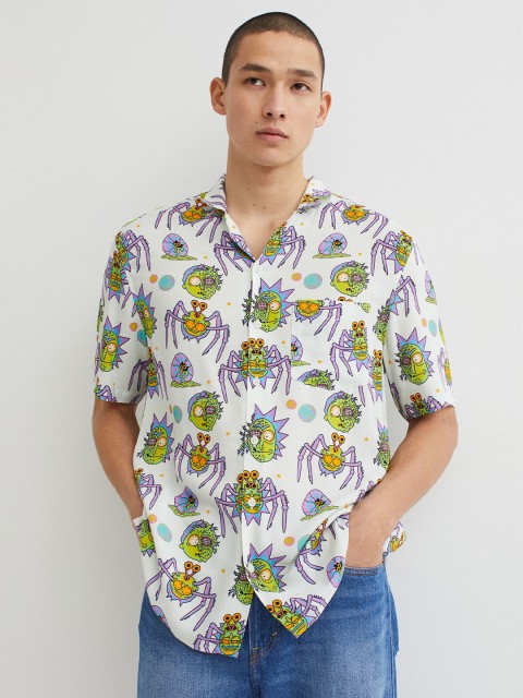 

H&M Men White & Green Relaxed Fit Patterned Resort Shirt