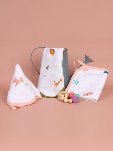 

KICKS & CRAWL White & Multicoloured Pack Of 3 Printed Organic Cotton Wash Clothes