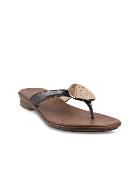 

Metro Women Black Solid Sandals