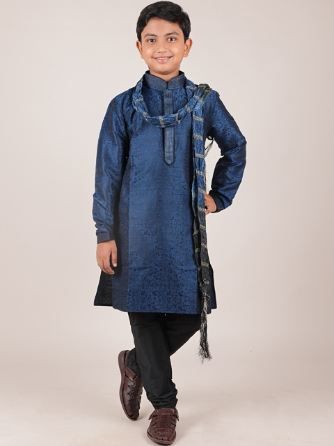 

Pothys Boys Navy Blue and Black Printed Jacquard Sherwani