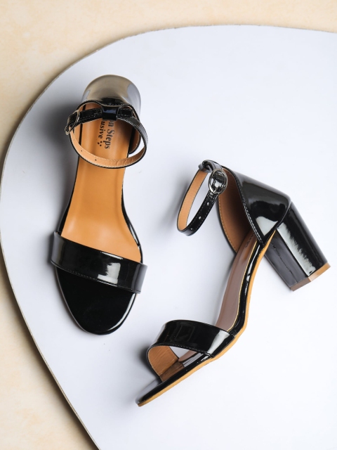 

LONDON STEPS Black Embellished Block Sandals