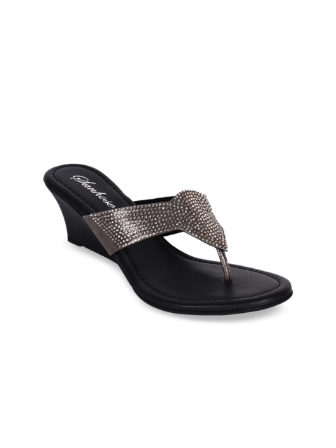 

Sanhose Gunmetal-Toned & Black Embellished Ethnic Wedge Sandals, Metallic