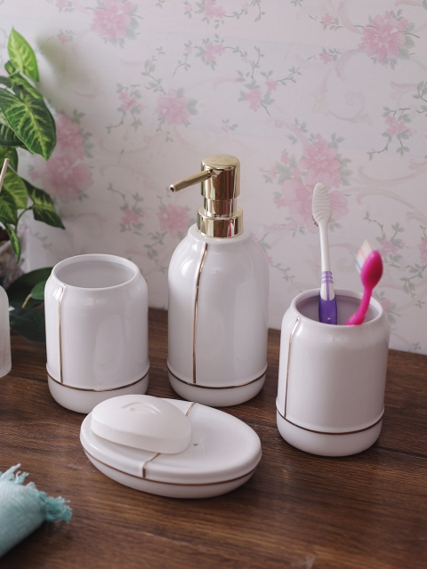 

House Of Accessories Set Of 4 White Border Design Bathroom Accessories
