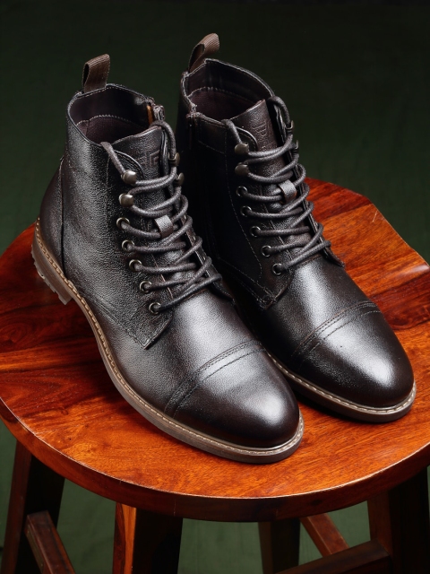 

Red Tape Men Brown Zipper Detail Leather Flat Boots