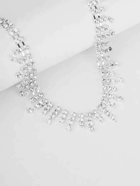 

Lilly & sparkle White & Silver-Toned Statement Choker Necklace